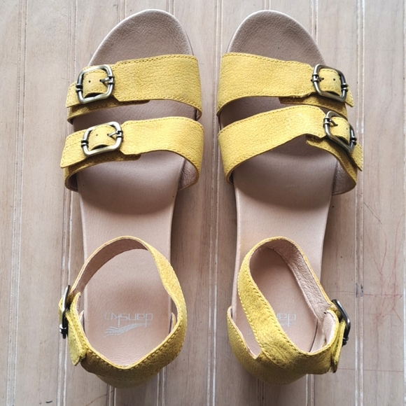 DANSKO Leather Astrid Textured Nubuck Yellow Sandals EU Size 39 - US Size 8.5 - Picture 2 of 13